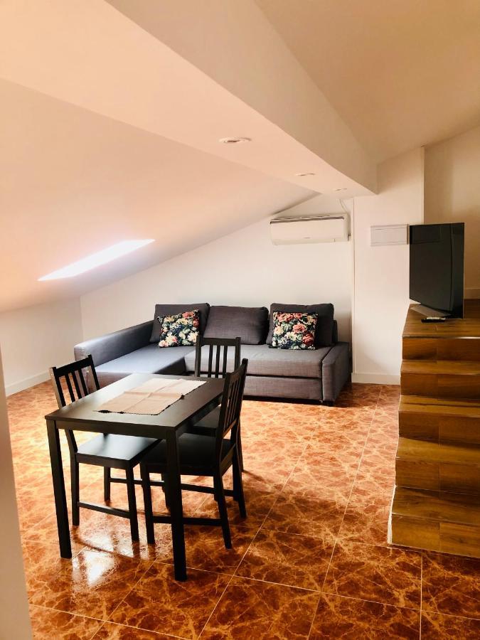 Apartamento Turistico Atico La Taberna Аренас-де-Сан-Педро Екстер'єр фото
